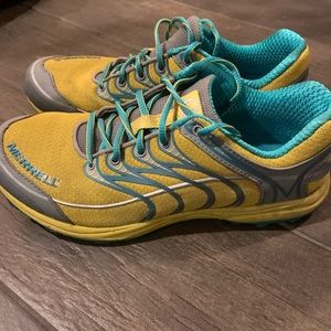 Merrill running shoes size 7 - good condition.
